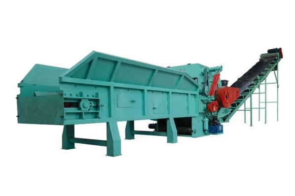 Wood comprehensive crusher